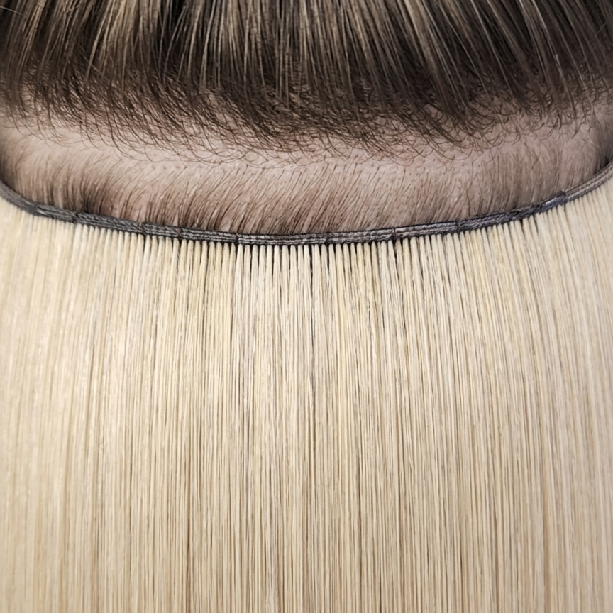 Genius Wefts are designed without return hair, often known as a “beard,” which means there are no short hairs sticking out along the seam of the weft